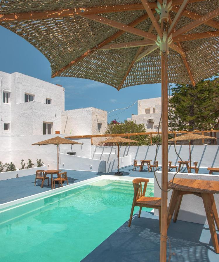 Voca Hotel & Suites Kamári Екстериор снимка