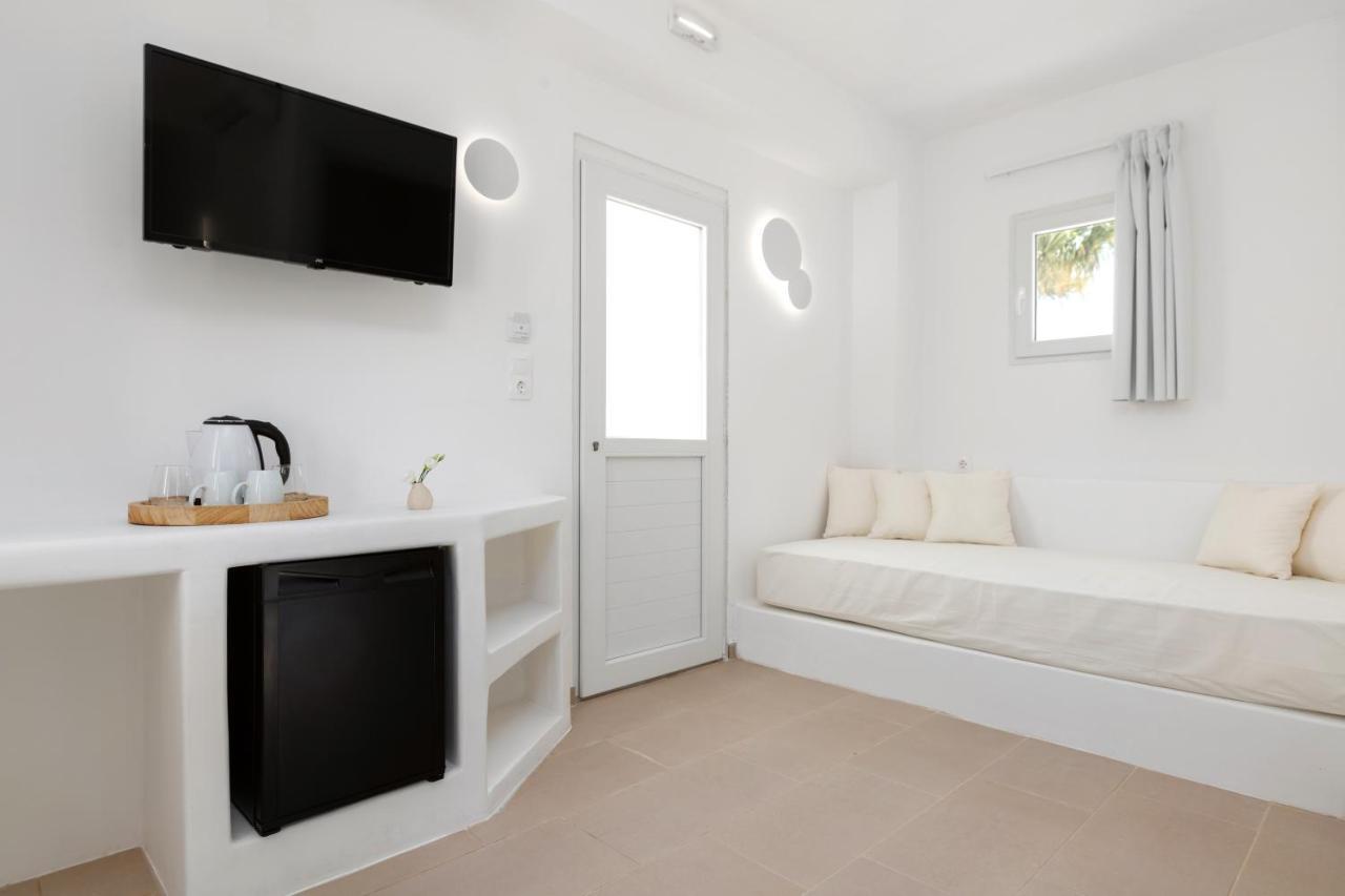 Voca Hotel & Suites Kamári Екстериор снимка