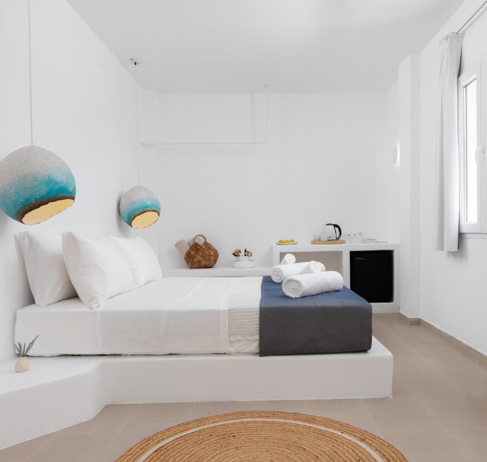 Voca Hotel & Suites Kamári Екстериор снимка