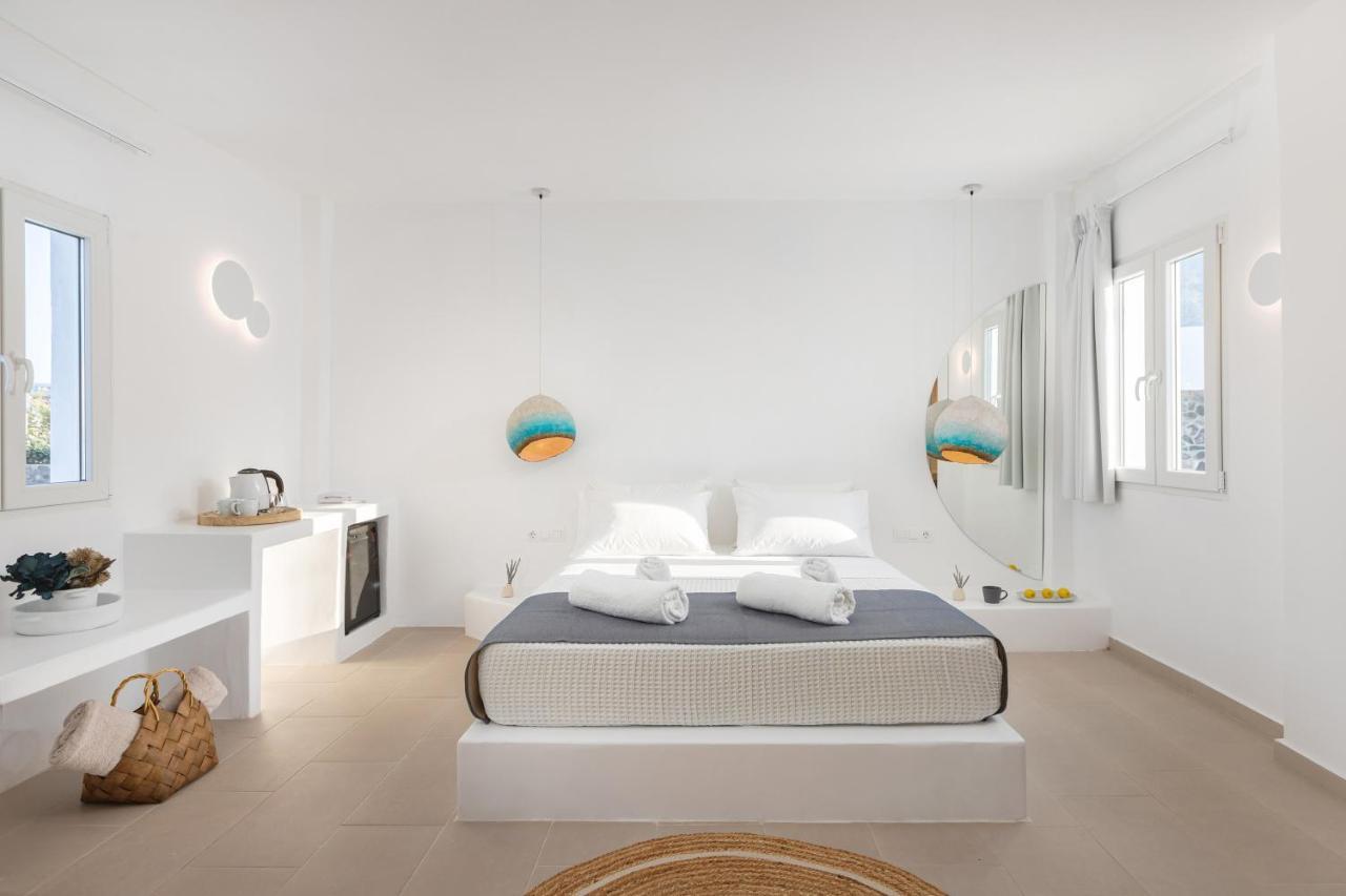 Voca Hotel & Suites Kamári Екстериор снимка